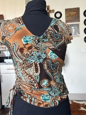 Rampage Brown & Teal Paisley Wrap Tee
